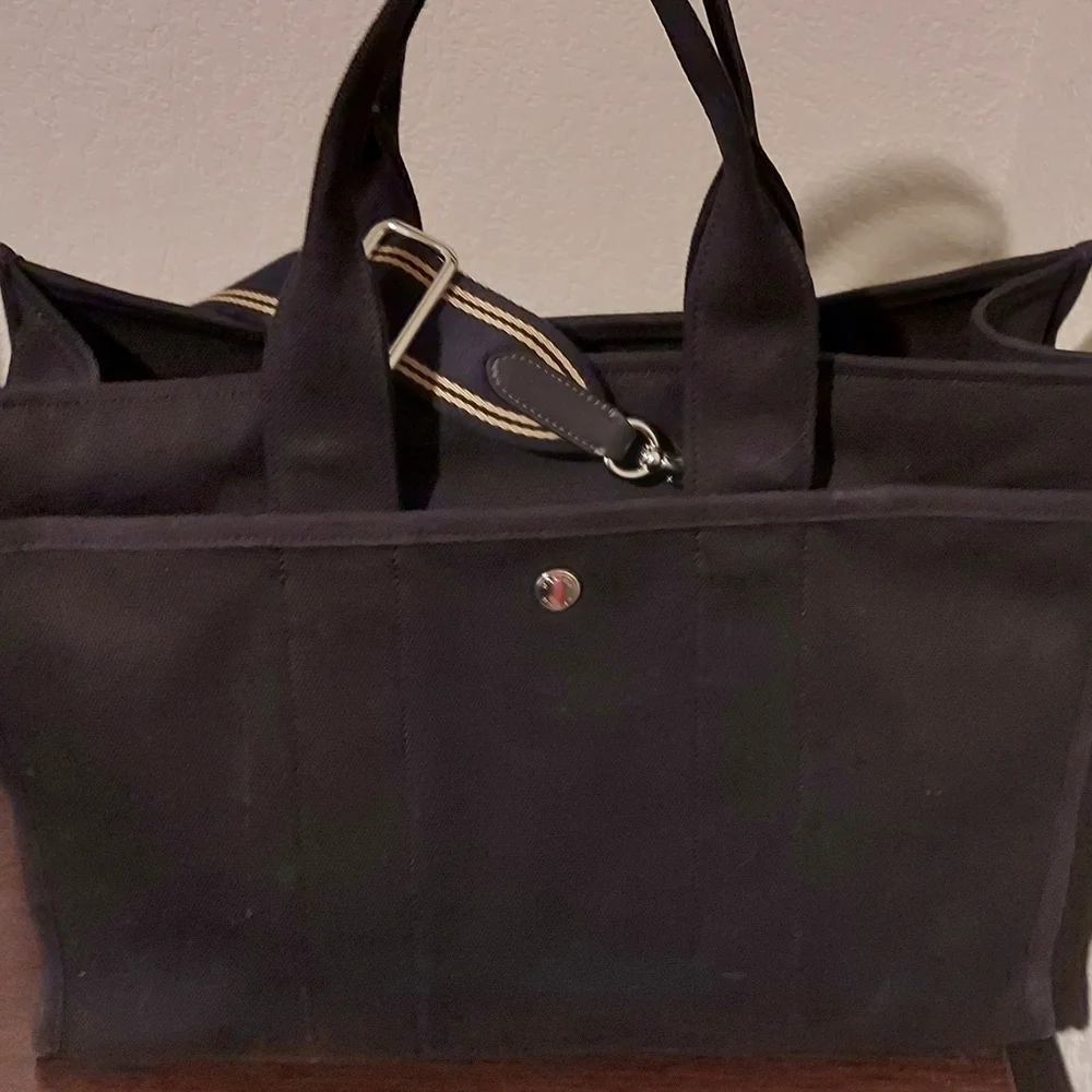 Coach Laptop Black Tote with Gold Logo - Picture 2 of 7